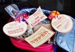 End-of-Year-Lunchbox-Love-Notes-in-Lunchbox300px