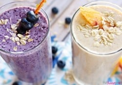Healthy Oat Smoothies {Blueberry Muffin & Peach Cobbler Flavors} ~ thick, filling smoothies featuring oats, yogurt, and frozen fruit taste just like blueberry muffins and peach cobbler! | FiveHeartHome.com