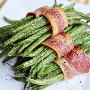 Bacon Green Bean Bundles with Brown Sugar Glaze | {Five Heart Home}