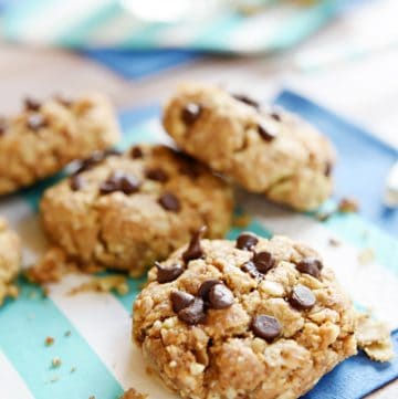 Wholesome Breakfast Cookies ~ packed with oats, nuts, whole wheat flour, coconut oil, and lightly sweetened with honey...perfect for breakfast-on-the-go or an anytime snack! | FiveHeartHome.com