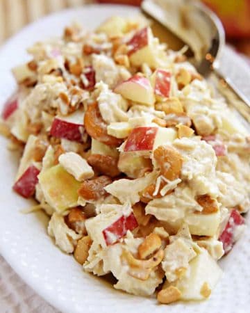 Chicken Salad with Apples and Cashews ~ a honey-kissed autumn spin on classic Sonoma Chicken Salad | FiveHeartHome.com #chickensalad #fall #recipe