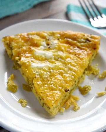 Green Chile Cheddar Egg Bake ~ this flavorful crustless quiche is a quick, easy breakfast that's perfect for serving to overnight houseguests or hungry family members any morning of the week | FiveHeartHome.com