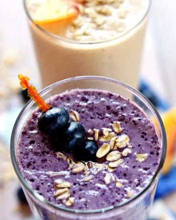 Healthy Oat Smoothies {Blueberry Muffin & Peach Cobbler Flavors} ~ thick, filling smoothies featuring oats, yogurt, and frozen fruit taste just like blueberry muffins and peach cobbler! | FiveHeartHome.com