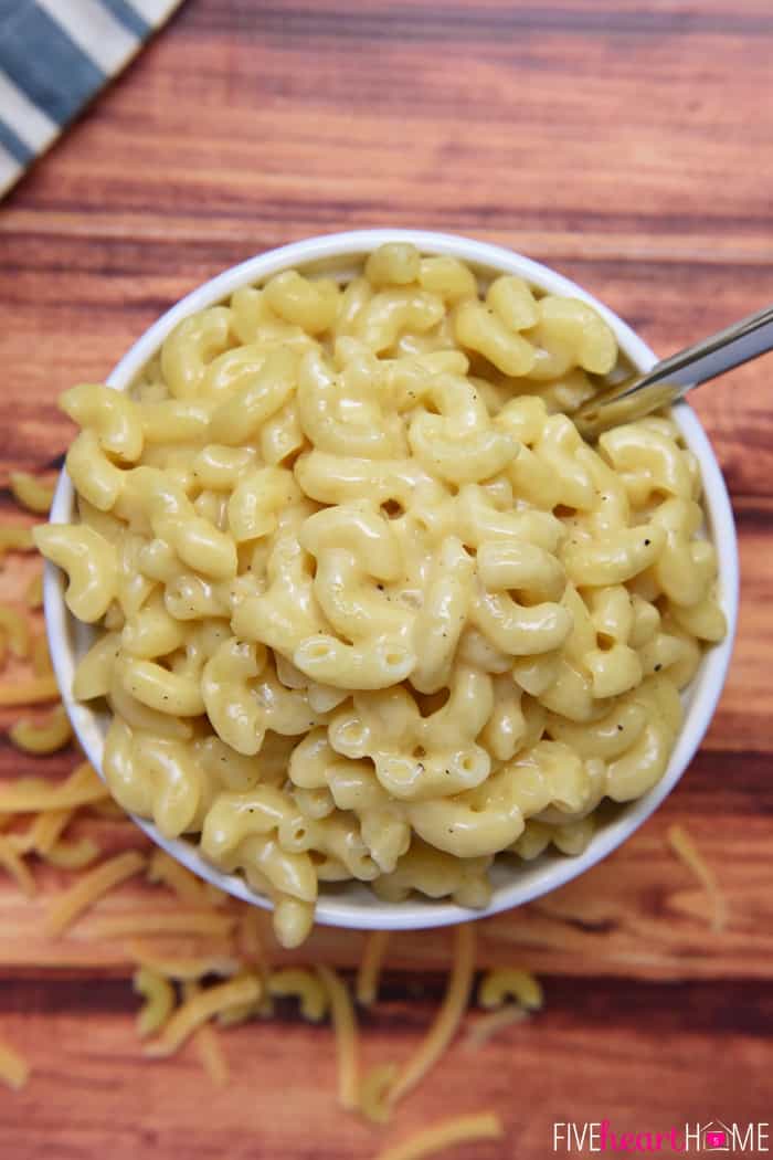 Homemade Mac and Cheese in a bowl aerial view