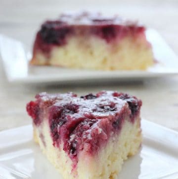Blackberry Upside-Down Cake with text overlay.