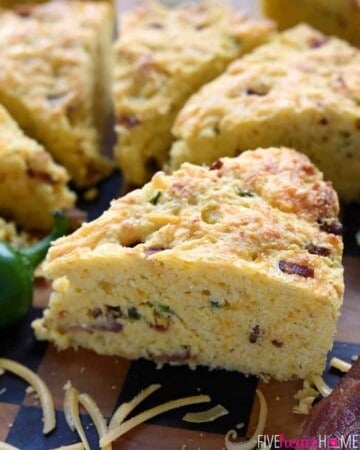 Bacon Cheddar Jalapeño Cornbread ~ moist, tender, and loaded with extra flavor from crispy bacon, gooey cheese, and spicy jalapeño, making it the perfect accompaniment for all of your favorite soups, stews, and chilis! | FiveHeartHome.com
