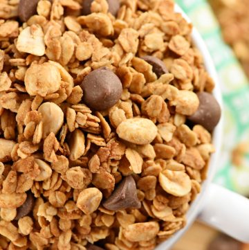 5-Ingredient Peanut Butter Granola ~ a quick and easy recipe that makes a wholesome, yummy breakfast, snack, or even dessert (dressed up with a handful of chocolate chips)! | FiveHeartHome.com