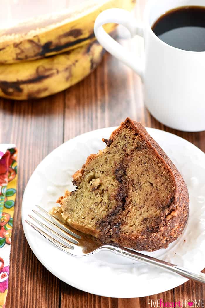 banana coffee cake with