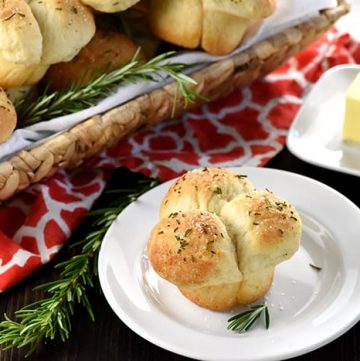 Quick & Easy Garlic Rosemary Cloverleaf Dinner Rolls ~ when time is short and homemade isn't possible, frozen bread dough is a quick and easy shortcut ingredient for making lovely dinner rolls, perfect for Thanksgiving, Christmas, Easter, or any holiday meal or special occasion! | FiveHeartHome.com