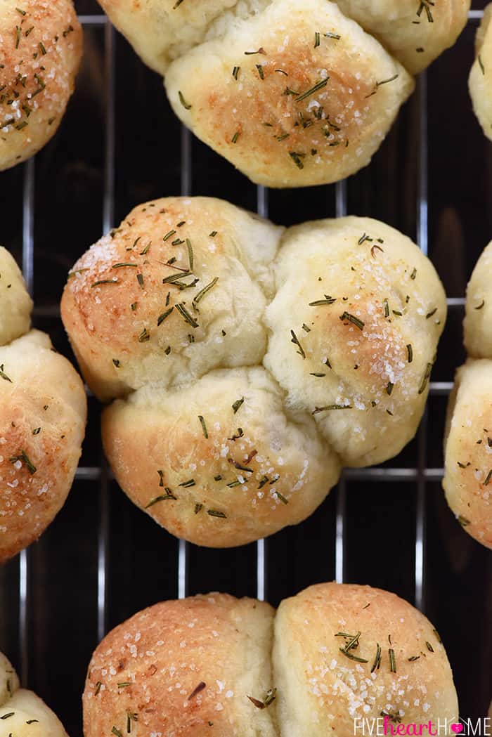 Aerial view of Cloverleaf Rolls on cooling rack.