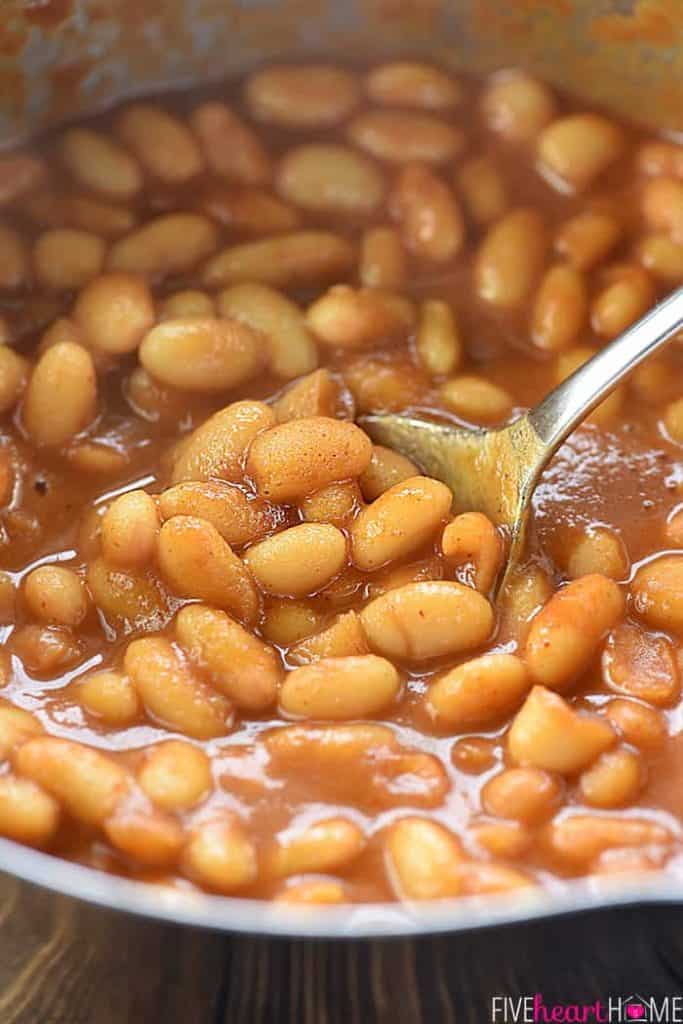 Quick Stovetop Baked Beans ~ a quick and easy, 5-ingredient recipe that dresses up canned white beans for a versatile dinnertime side dish! | FiveHeartHome.com