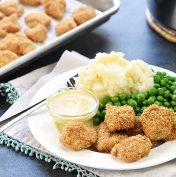 Copycat Shake 'n Bake Chicken Nuggets ~ a quick and easy recipe for making tasty homemade nuggets that are a hit with kids and adults alike! | FiveHeartHome.com