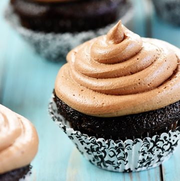 Homemade Chocolate Cake Mix ~ an easy, from-scratch pantry staple to whip up light, moist chocolate cake or cupcakes in a matter of minutes! | FiveHeartHome.com