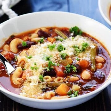 DELICOUS (and Easy!) Minestrone Soup • FIVEheartHOME