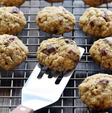 Oatmeal Lunchbox Cookies ~ small, wholesome treats perfect for tucking into a lunchbox to brighten your favorite child's day! | FiveHeartHome.com