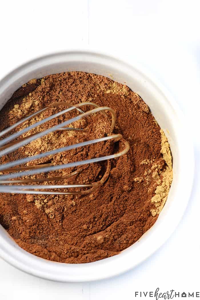 Pumpkin Pie Spice ~ a homemade spice blend that can be made in bulk and tweaked to your liking, perfect for flavoring all of your favorite fall treats! | FiveHeartHome.com Pumpkin Pie Spice