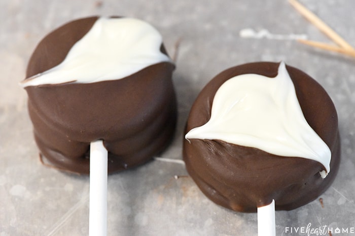 Ghost Oreo Cookie Pops