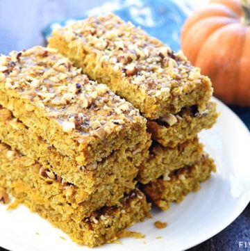 Healthy Pumpkin Breakfast Bars ~ soft-baked, chewy, and loaded with wholesome ingredients like oats, coconut oil, & honey for a grab-n-go breakfast or snack! | FiveHeartHome.com