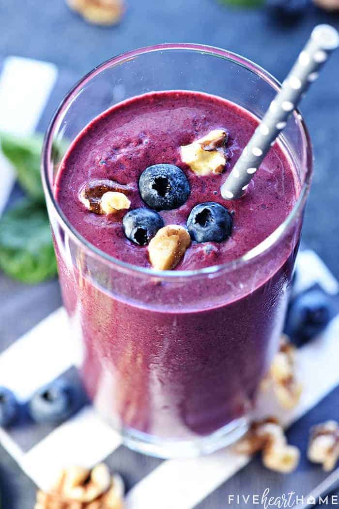 Blueberry Smoothie with Spinach & Walnuts