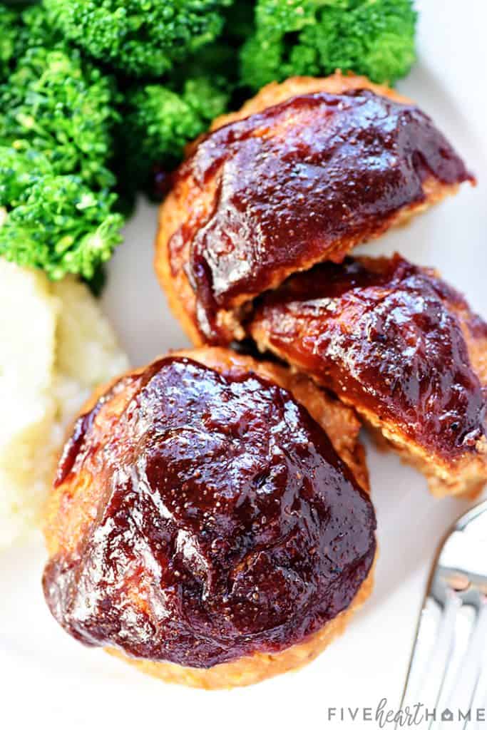 Aerial view of Turkey Meatloaf Muffins on plate.