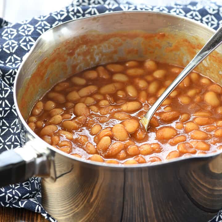 Easy Baked Beans ~ just 5 ingredients + 10 minutes! • FIVEheartHOME