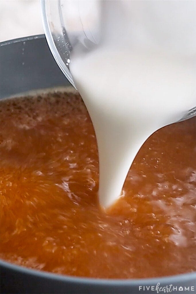 Thickening glaze by adding slurry.