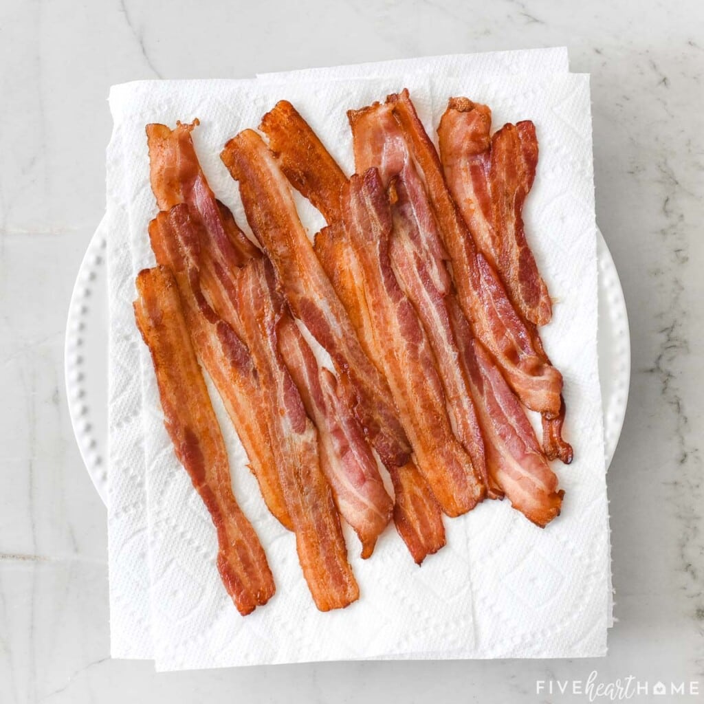Bacon drained on paper towels.