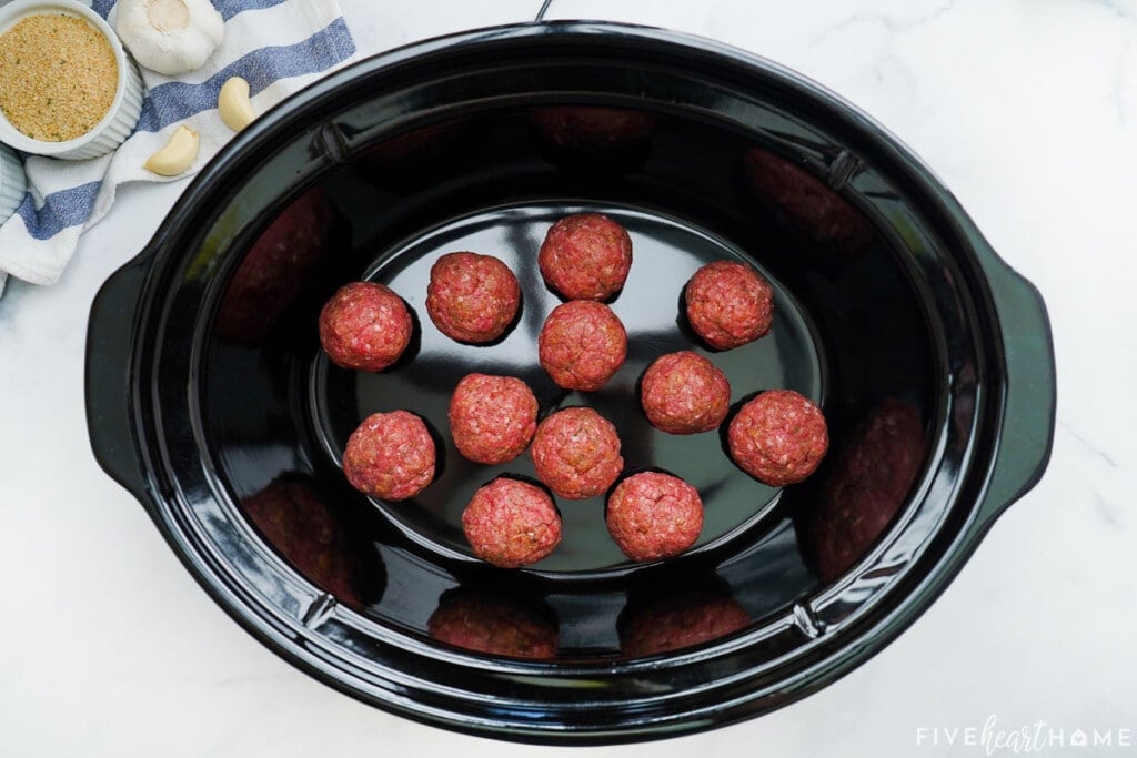 Crockpot meatball recipe in slow cooker.