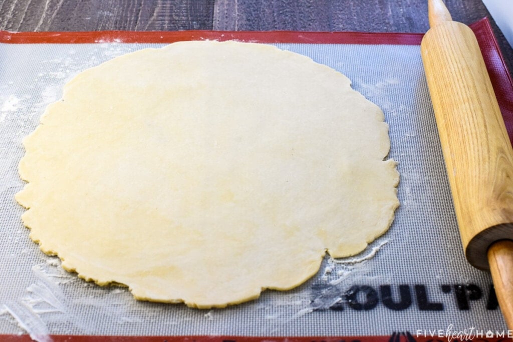 Easy pie crust recipe rolled out.