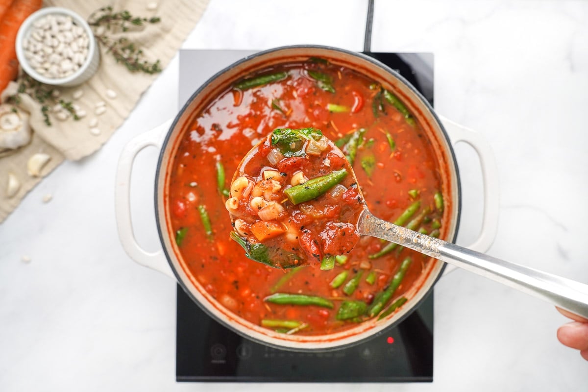 Minestrone Soup olive garden copycat in pot.