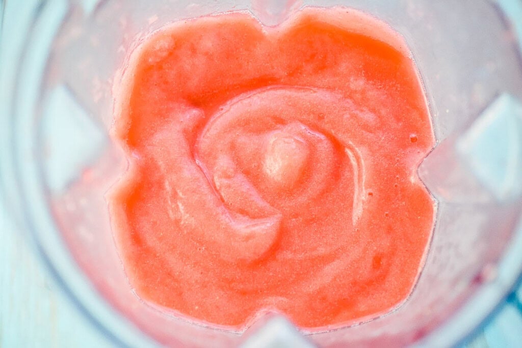 Frose recipe in blender.