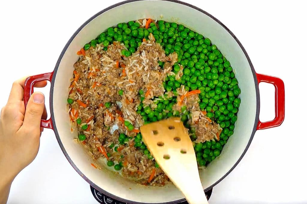 Stirring peas into one of the quickest Asian dishes with ground beef.